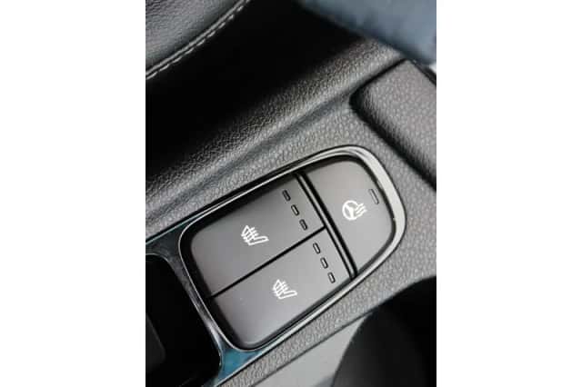 Kia Niro (2018) thumbnail 25