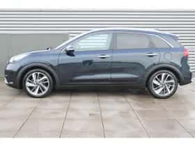 Kia Niro (2018) thumbnail 4