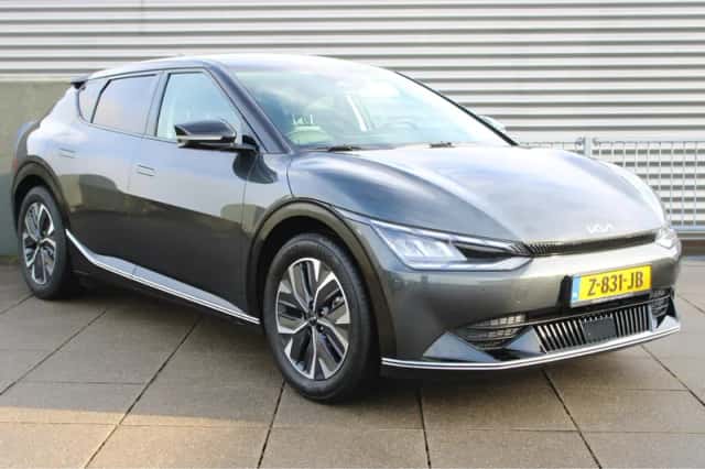 Kia EV6 (2024) thumbnail 2