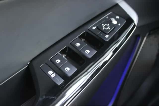 Kia EV6 (2024) thumbnail 33