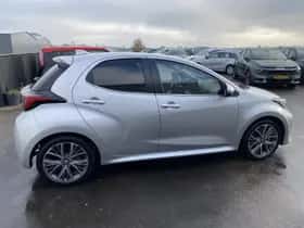 Toyota Yaris (2021) thumbnail 16