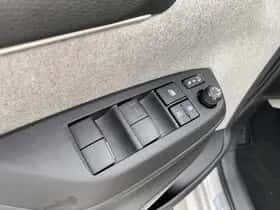 Toyota Yaris (2021) thumbnail 77