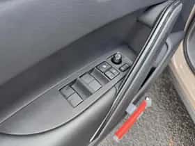 Toyota Corolla-cross (2025) thumbnail 21