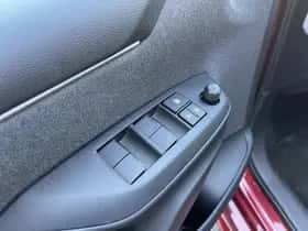 Toyota Yaris (2021) thumbnail 24