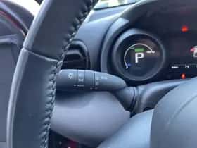Toyota Yaris (2021) thumbnail 42
