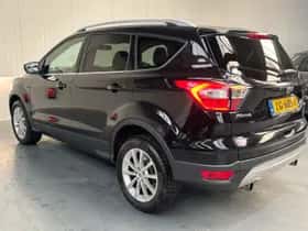 Ford Kuga (2018) thumbnail 22