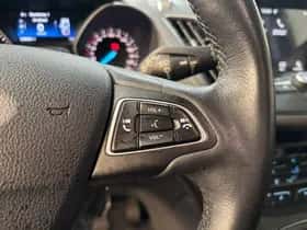 Ford Kuga (2018) thumbnail 32