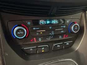 Ford Kuga (2018) thumbnail 40