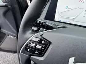 Kia EV6 (2024) thumbnail 12