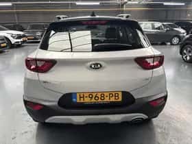 Kia Stonic (2020) thumbnail 39