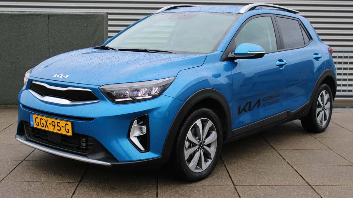 Kia Stonic (2024) — foto 1