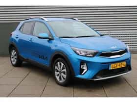 Kia Stonic (2024) thumbnail 2