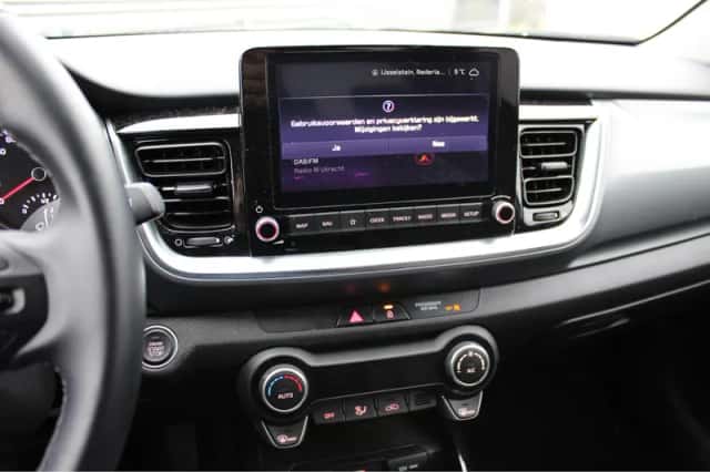Kia Stonic (2024) thumbnail 18