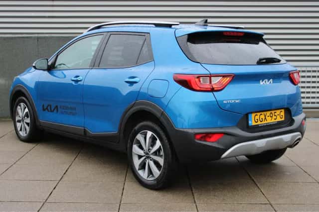 Kia Stonic (2024) thumbnail 5