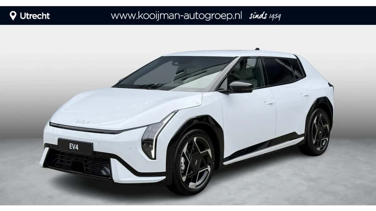 Kia EV4 (2026) — foto 1