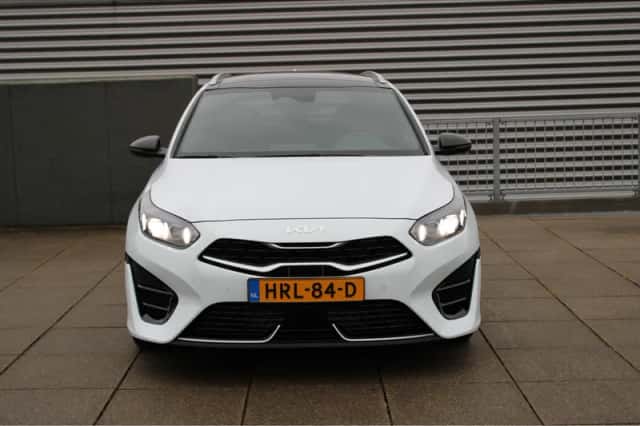 Kia Ceed Sportswagon (2025) thumbnail 3