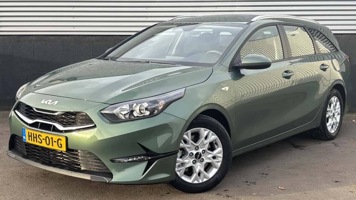 Kia Ceed Sportswagon (2025) — foto 1