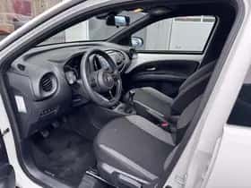Toyota Aygo (2024) thumbnail 30