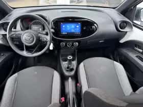 Toyota Aygo (2024) thumbnail 9