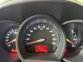 Kia Rio (2013) thumbnail 12