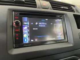 Kia Rio (2013) thumbnail 15