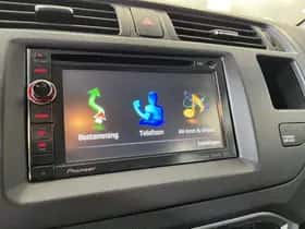 Kia Rio (2013) thumbnail 39
