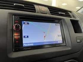 Kia Rio (2013) thumbnail 41