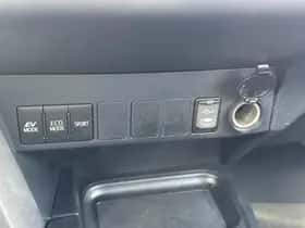Toyota RAV4 (2018) thumbnail 17