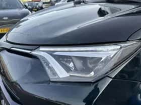 Toyota RAV4 (2018) thumbnail 36