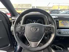 Toyota RAV4 (2018) thumbnail 50
