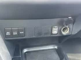 Toyota RAV4 (2018) thumbnail 54