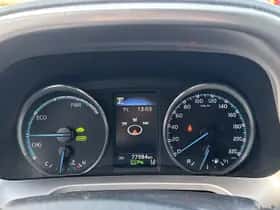 Toyota RAV4 (2018) thumbnail 7