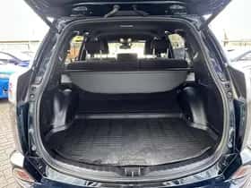 Toyota RAV4 (2018) thumbnail 61