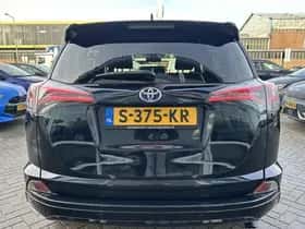 Toyota RAV4 (2018) thumbnail 64