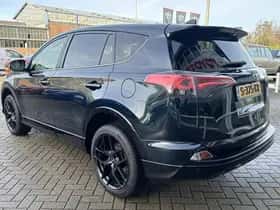 Toyota RAV4 (2018) thumbnail 65