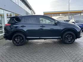 Toyota RAV4 (2018) thumbnail 70