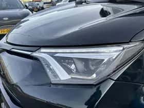 Toyota RAV4 (2018) thumbnail 73