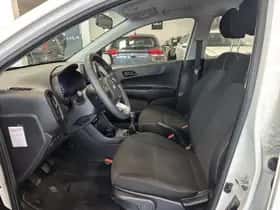 Kia Picanto (2020) thumbnail 2