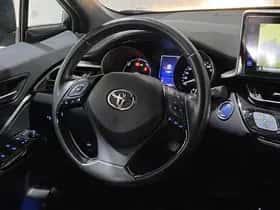 Toyota C-HR (2019) thumbnail 72