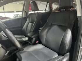 Toyota RAV4 (2019) thumbnail 3