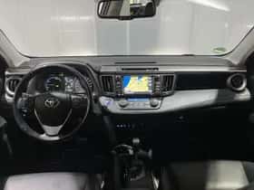 Toyota RAV4 (2019) thumbnail 4