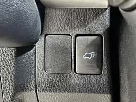 Toyota RAV4 (2019) thumbnail 77