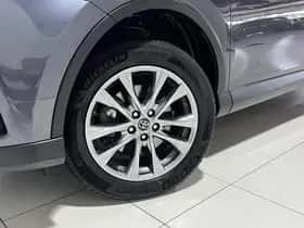 Toyota RAV4 (2019) thumbnail 80