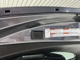 Toyota RAV4 (2019) thumbnail 88