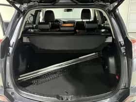 Toyota RAV4 (2019) thumbnail 89
