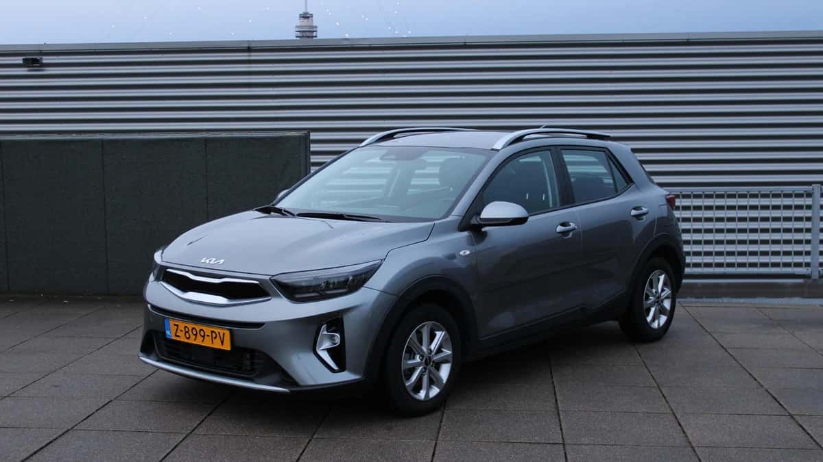 Kia Stonic (2024) — foto 1