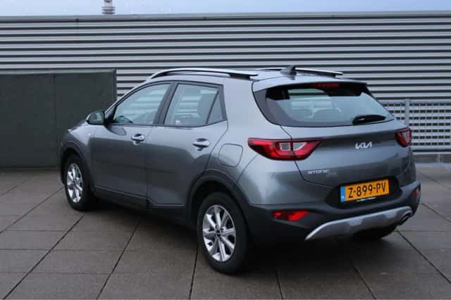 Kia Stonic (2024) thumbnail 2