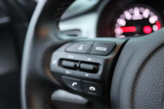 Kia Stonic (2024) thumbnail 12