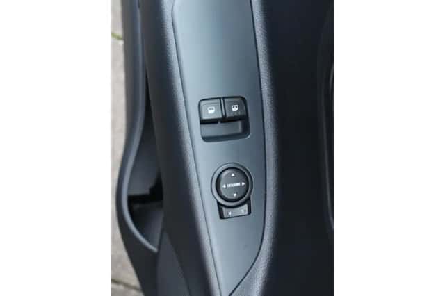 Kia Stonic (2024) thumbnail 9