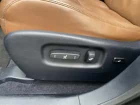 Lexus RX (2013) thumbnail 33